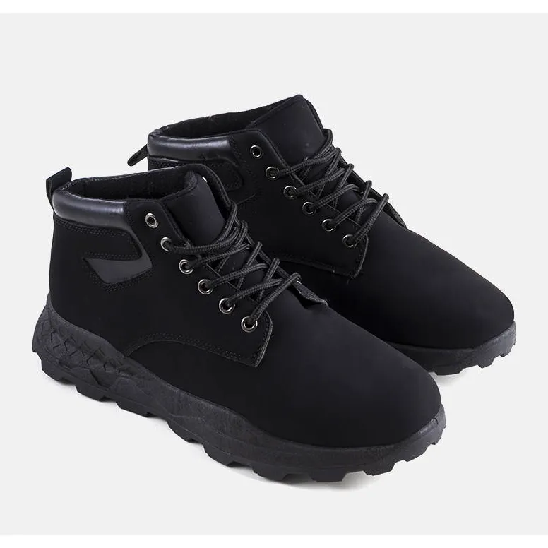 Black insulated boots from Tristen