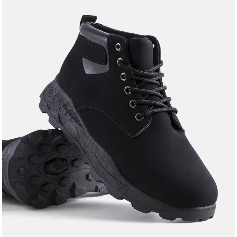 Black insulated boots from Tristen