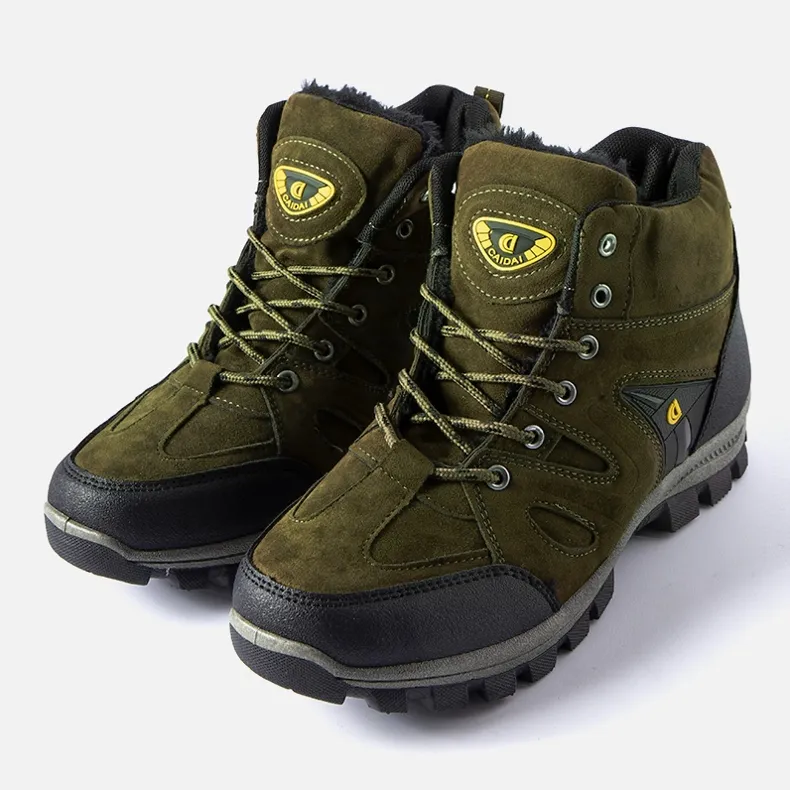 Green insulated boots in Mer trekking style