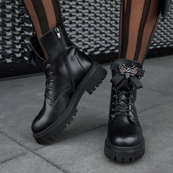 Karino black leather insulated boots