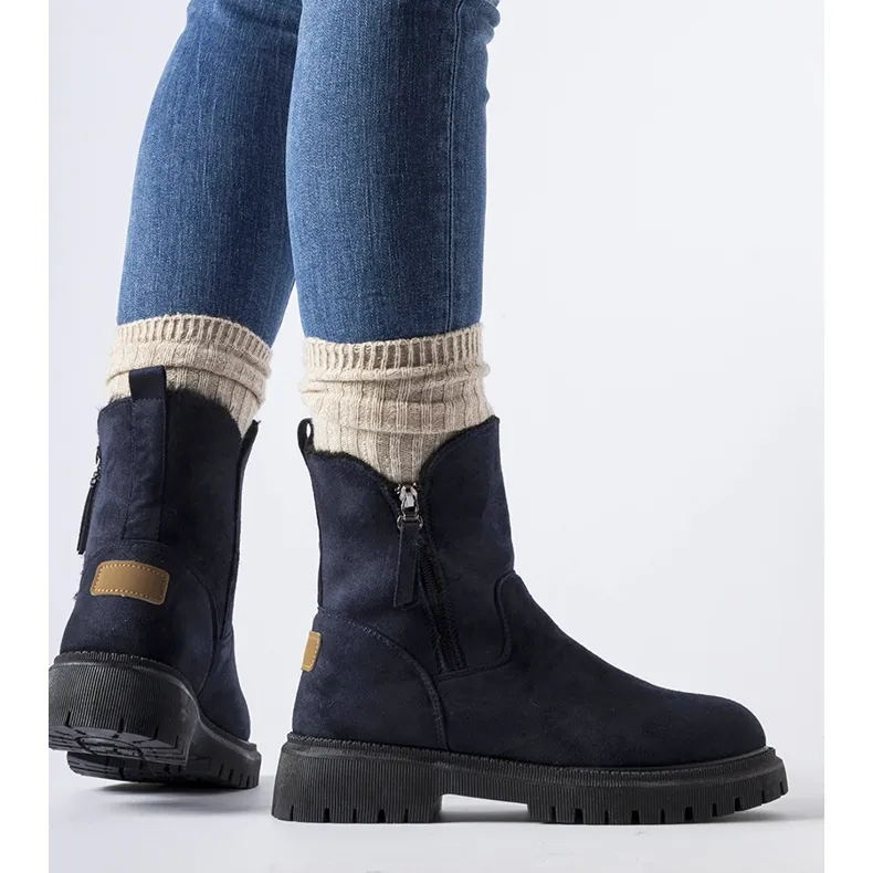 Navy blue insulated boots by Prospect