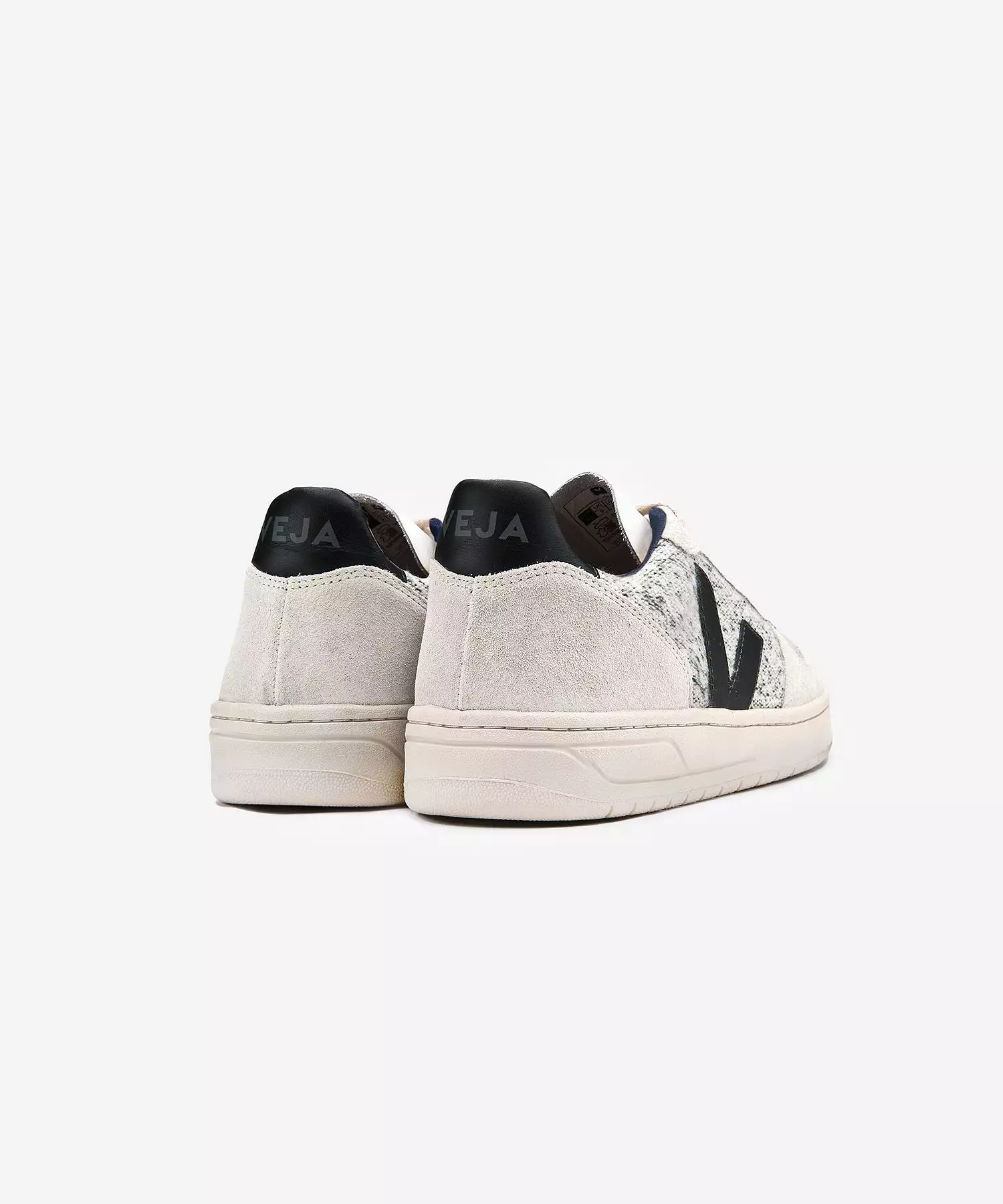 Veja V-10 Flannel Snow Black